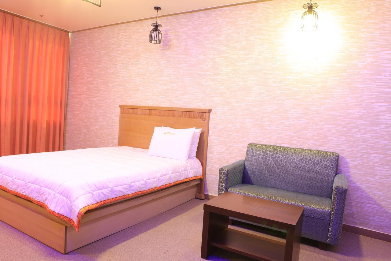 Marina Motel Busan Station Екстериор снимка